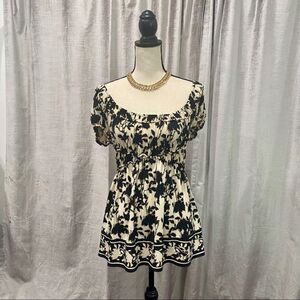 ⭐️ MAX STUDIO Floral Print Ruched Peasant Top